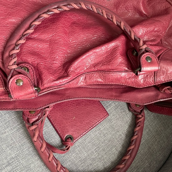 Balenciaga Raspberry Leather Shoulder Bag - Picture 11 of 13